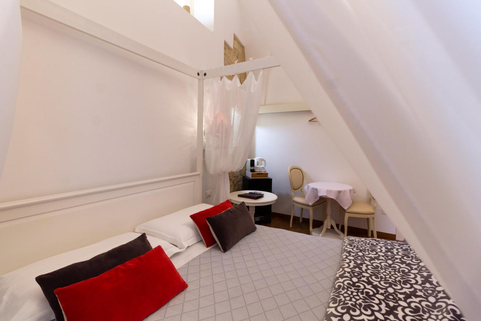 Le Nicchie Luxury Rooms Lecce Zimmer foto