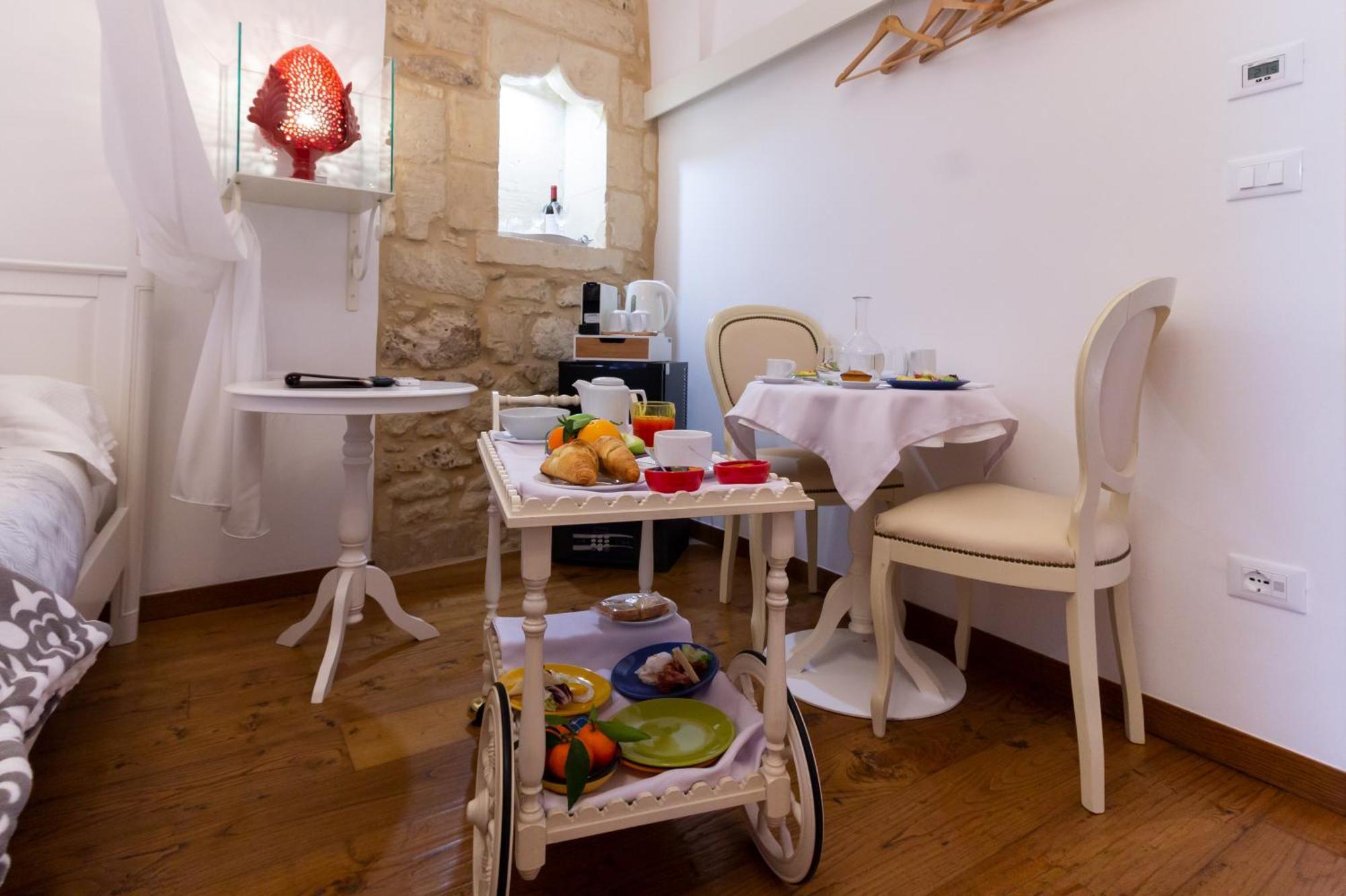 Le Nicchie Luxury Rooms Lecce Exterior foto