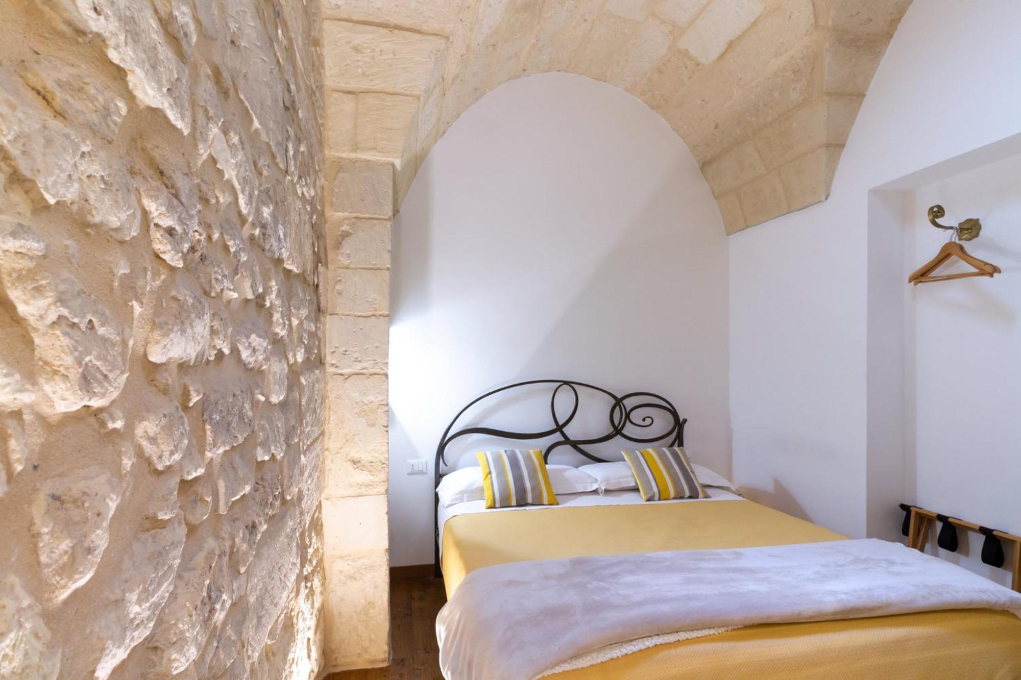 Le Nicchie Luxury Rooms Lecce Zimmer foto